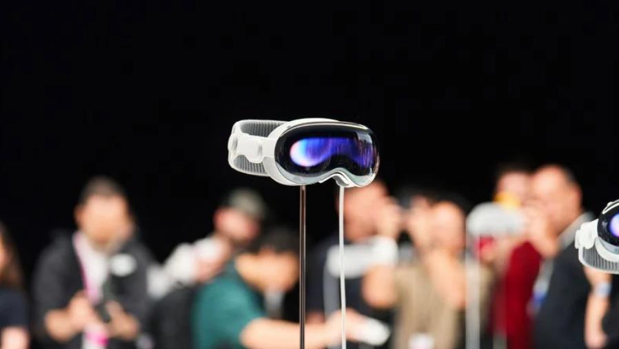 美国交通部警告:开车时勿用苹果Apple Vision Pro耳机