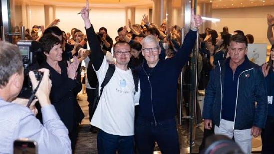韦德布什:苹果或加倍投入中国市场 绝大部分iPhone生产仍将留在中国
