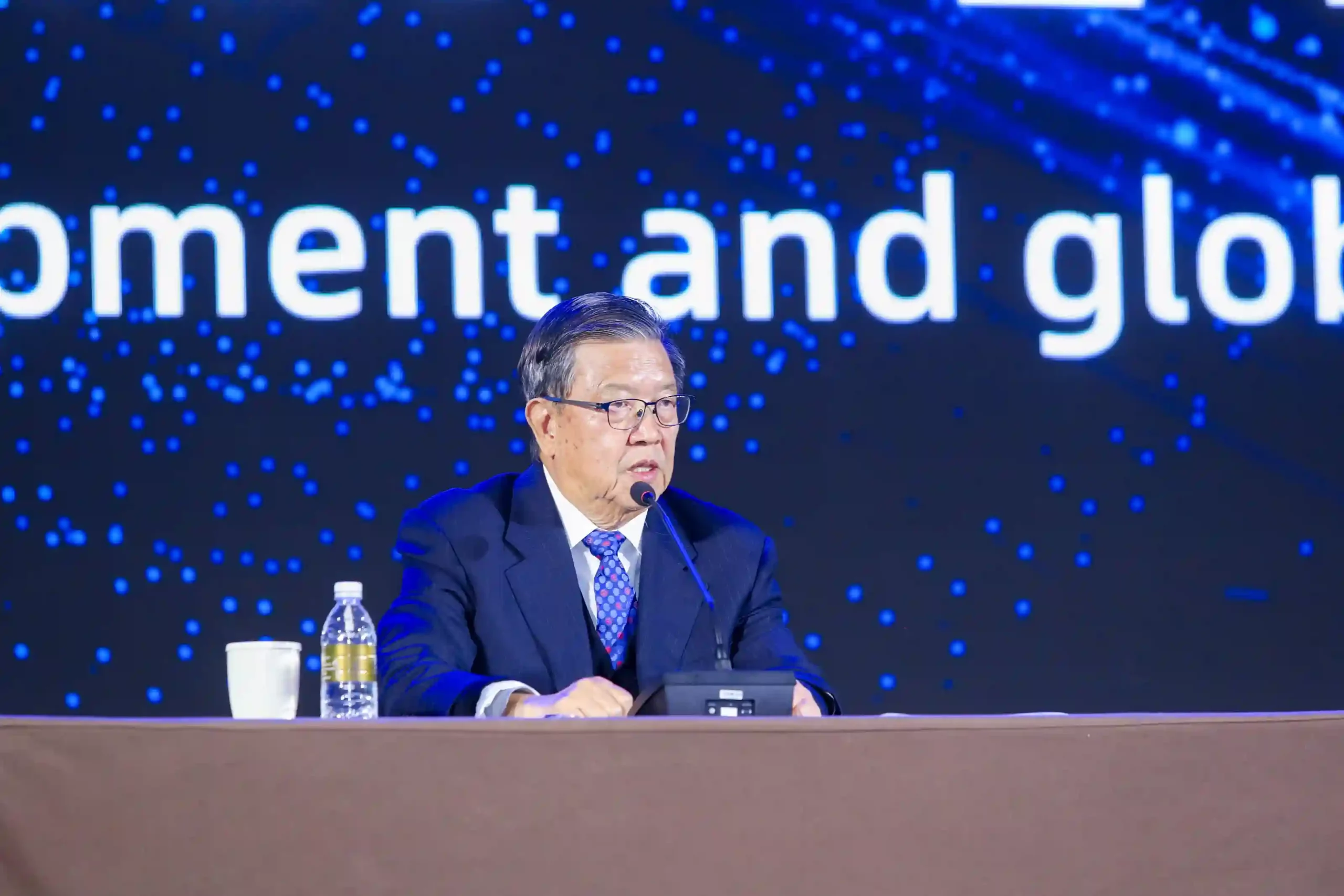 可持续即未来,2024AWE高峰论坛在上海召开