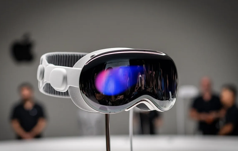 用户称佩戴苹果Vision Pro后出现健康问题:头痛、黑眼圈、颈部酸痛